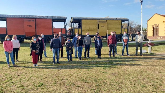 213897952_1690712517789932_320600036445162258_n