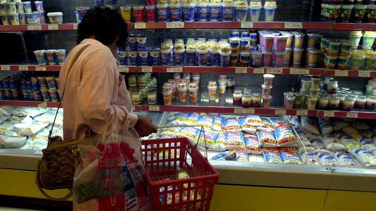 El Gobierno autorizó subas de precios de hasta el 9% en alimentos: cuáles serán los que más aumentarán