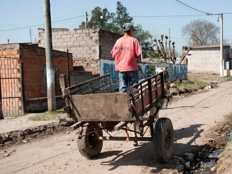 Pobreza en Mendoza y su relación con la caída del empleo en 10 años