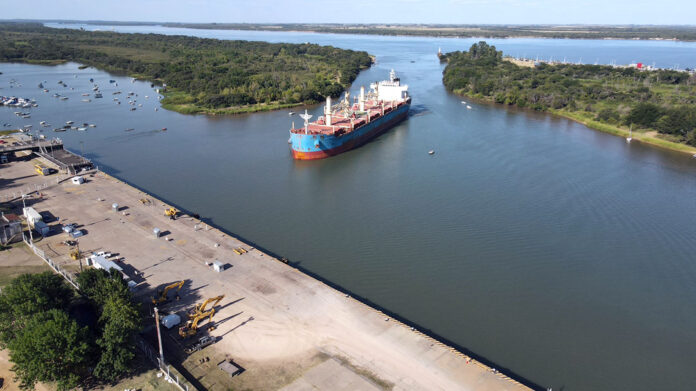 El Puerto de Concepción del Uruguay suma tres buques en quince días