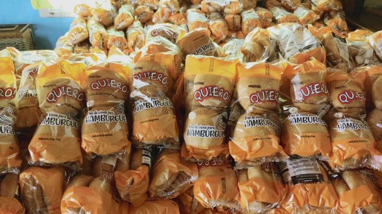 Empresa local dona alimentos al municipio