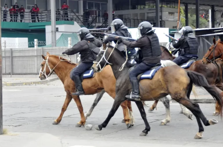 Jujuy: una batalla de fondo entre legitimidad democrática y “manejo” de la calle como factor de poder