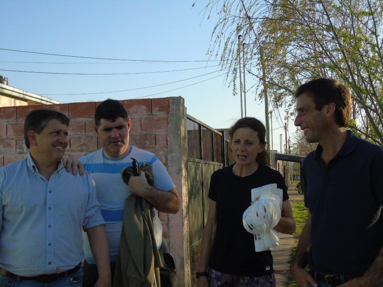 Candidatos de JxC caminaron el barrio 100 viviendas “Malvinas Argentinas”