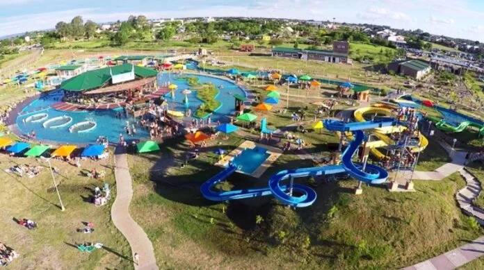 p5-El-turismo-preve-un-buen-fin-de-semana-largo-696x389