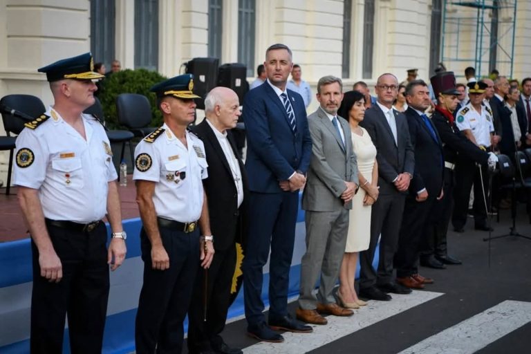 Hein participó del 191° Aniversario de la Policía de Entre Ríos