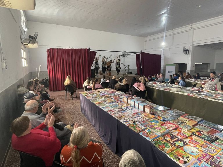 Santa Anita celebró su primera Feria del Libro