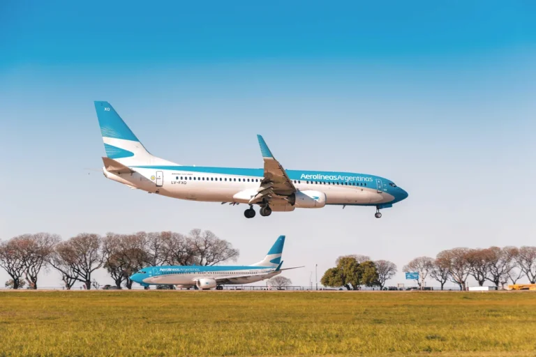 Aerolíneas Argentinas califica de “político” el paro de pilotos dispuesto para este martes