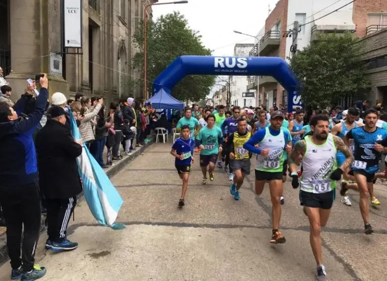Se realiza la 15° edición de la Maratón UCU bajo el lema «Un reloj que hace historia»