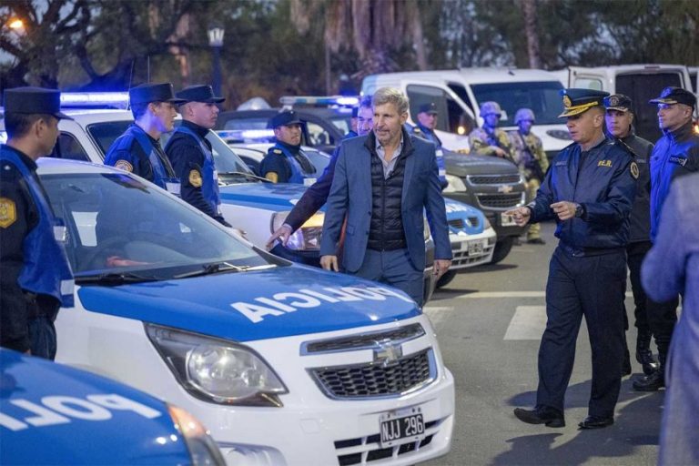 Frigerio presentó 27 vehículos para la Policía
