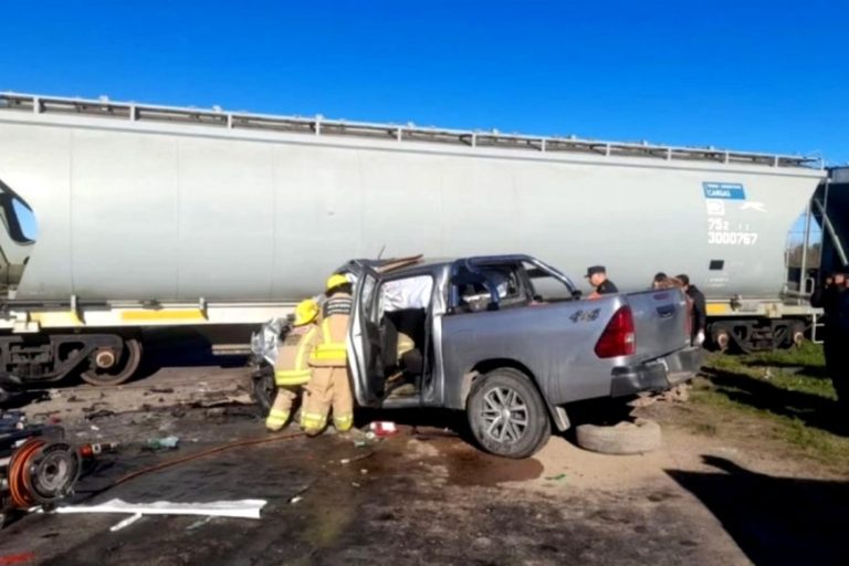 Revelan detalles del trágico accidente entre una camioneta y un tren