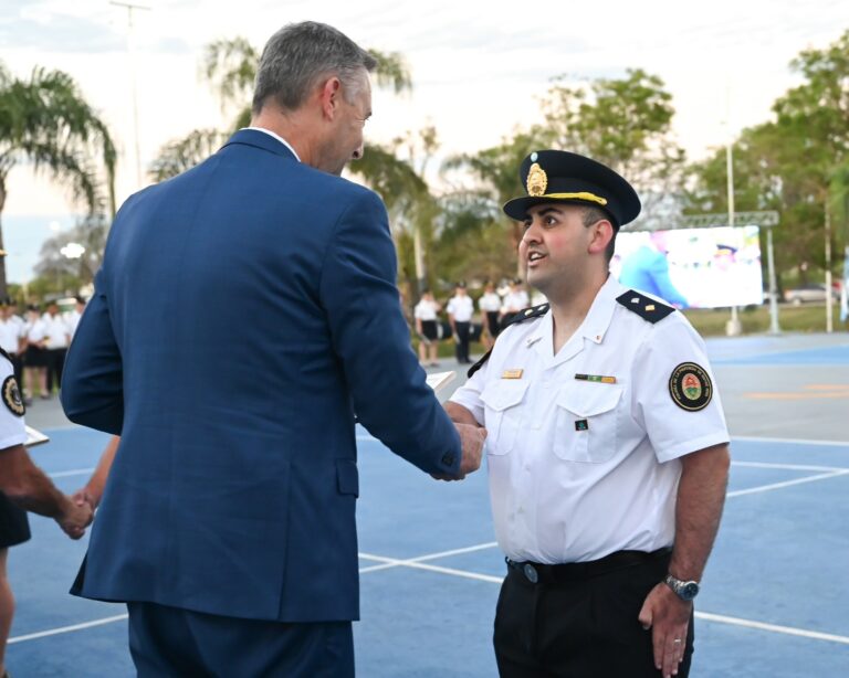 Gustavo Hein acompañó el egreso de más de 400 nuevos oficiales y agentes de policía